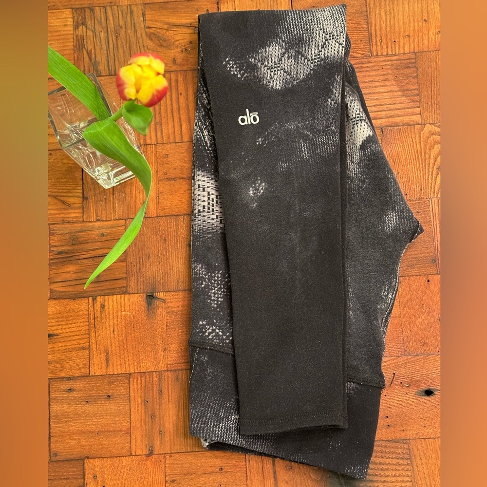 ALO YOGA Airbrush Yoga Pants